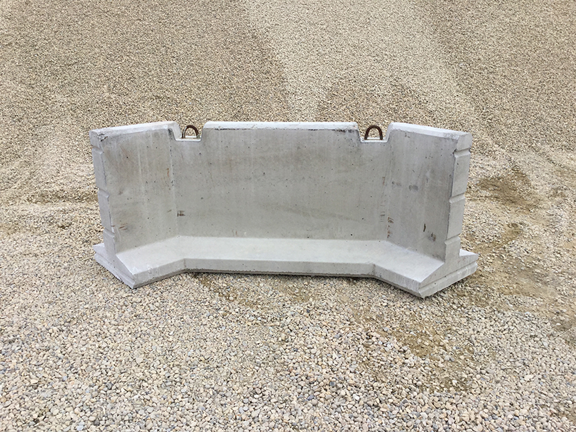 Corner Containment Barricade